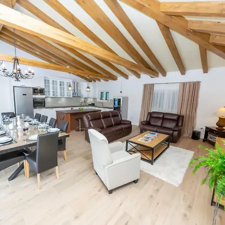Idassa Zadarvillas