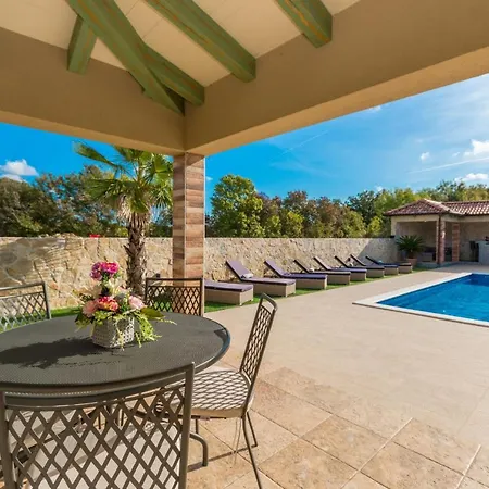 Idassa Zadarvillas Brisevo